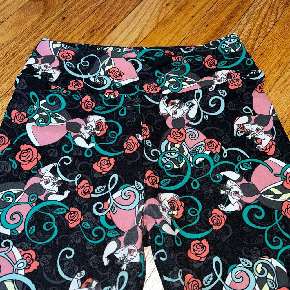 Disney Queen of Hearts Lularoe leggings
